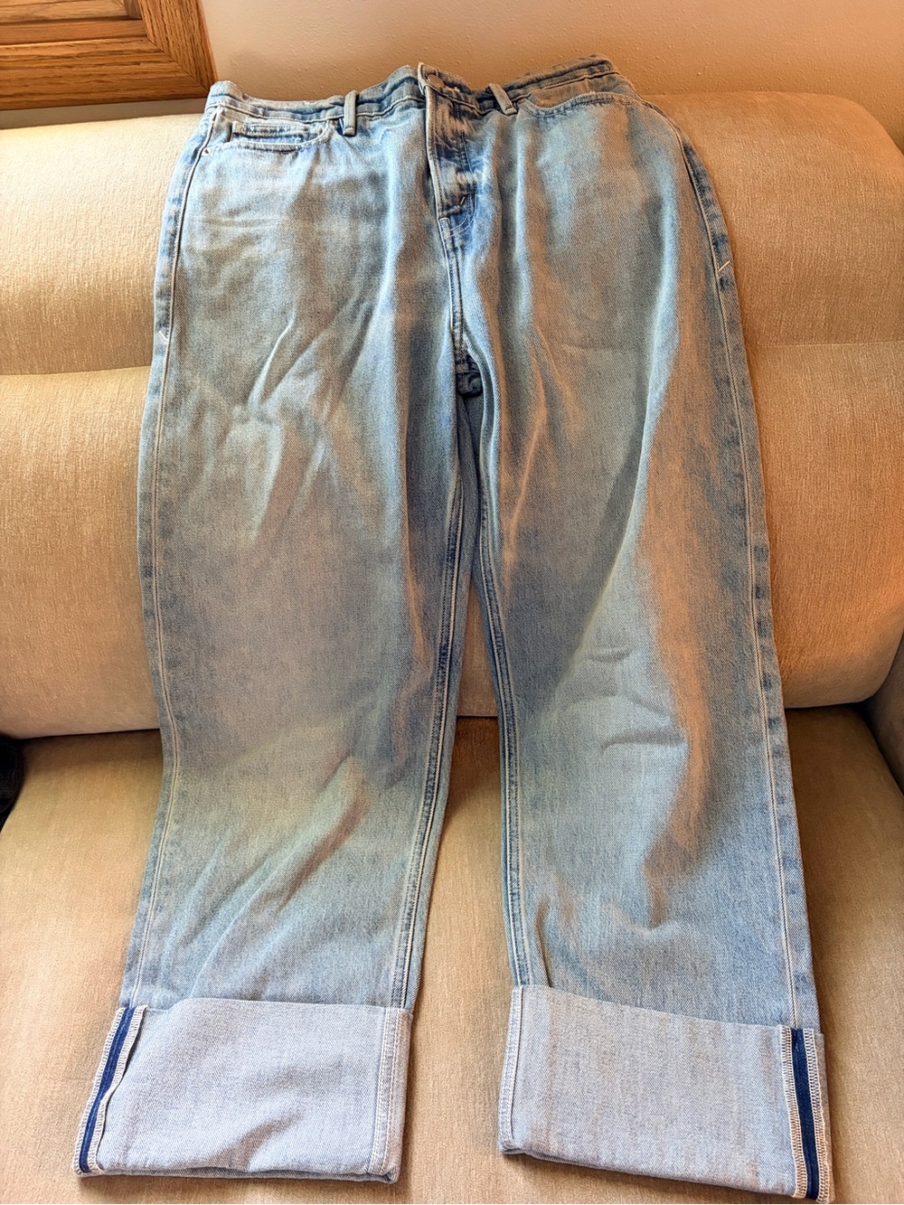 Good American Light Blue Barrel Fit Jeans